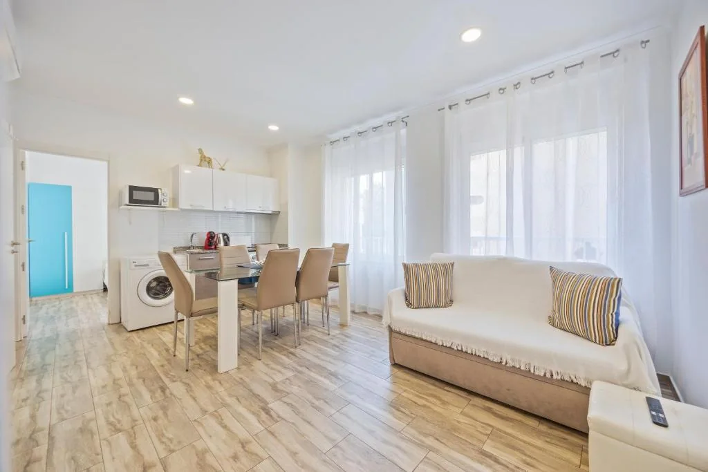 Apartamentos Benidorm Chorrol